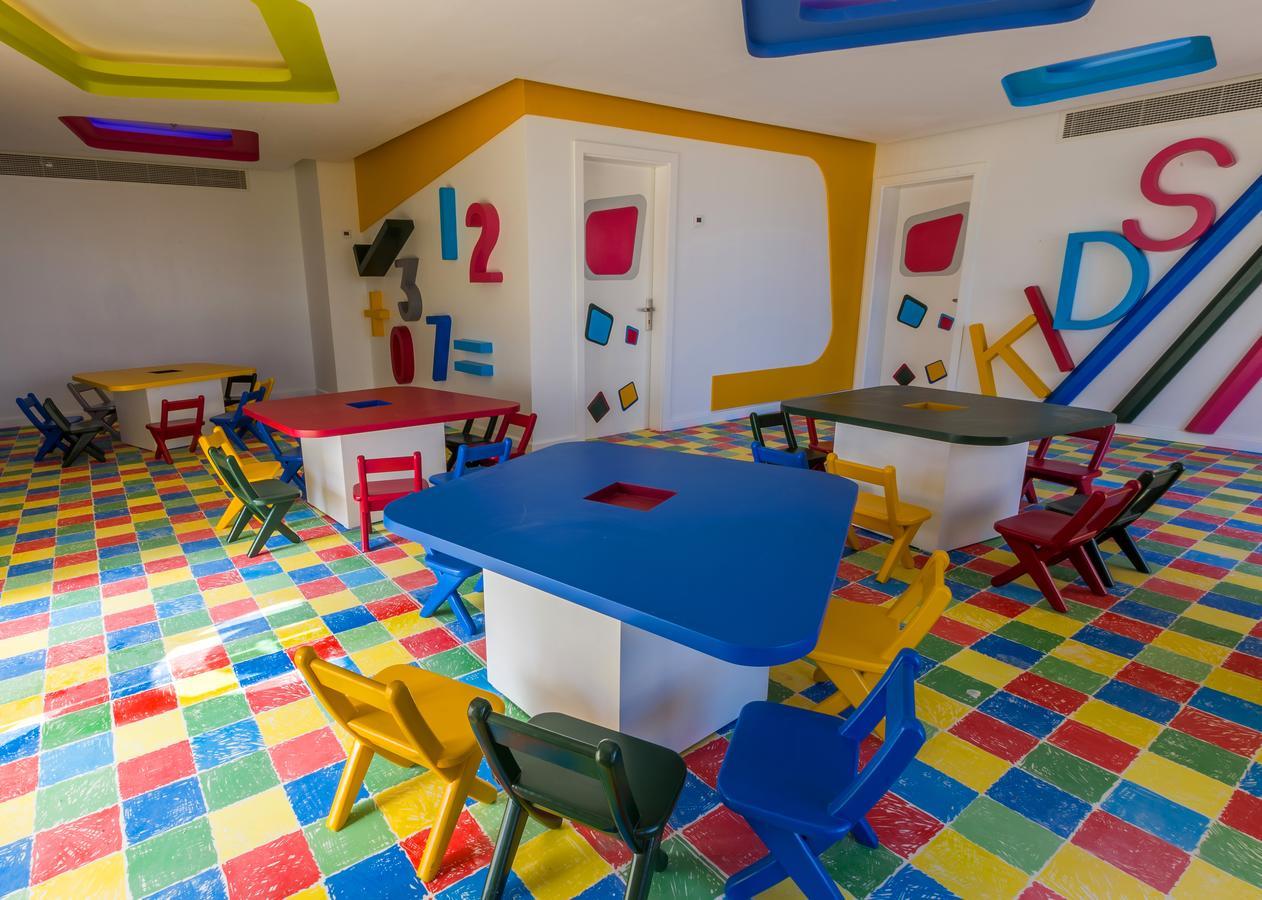 Pickalbatros White Beach Resort - Хургада Екстериор снимка Kindergarten classroom